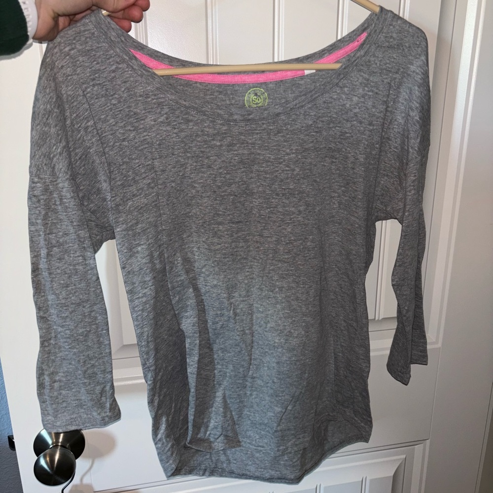 SO Women’s Gray Mid Sleeve- size medium